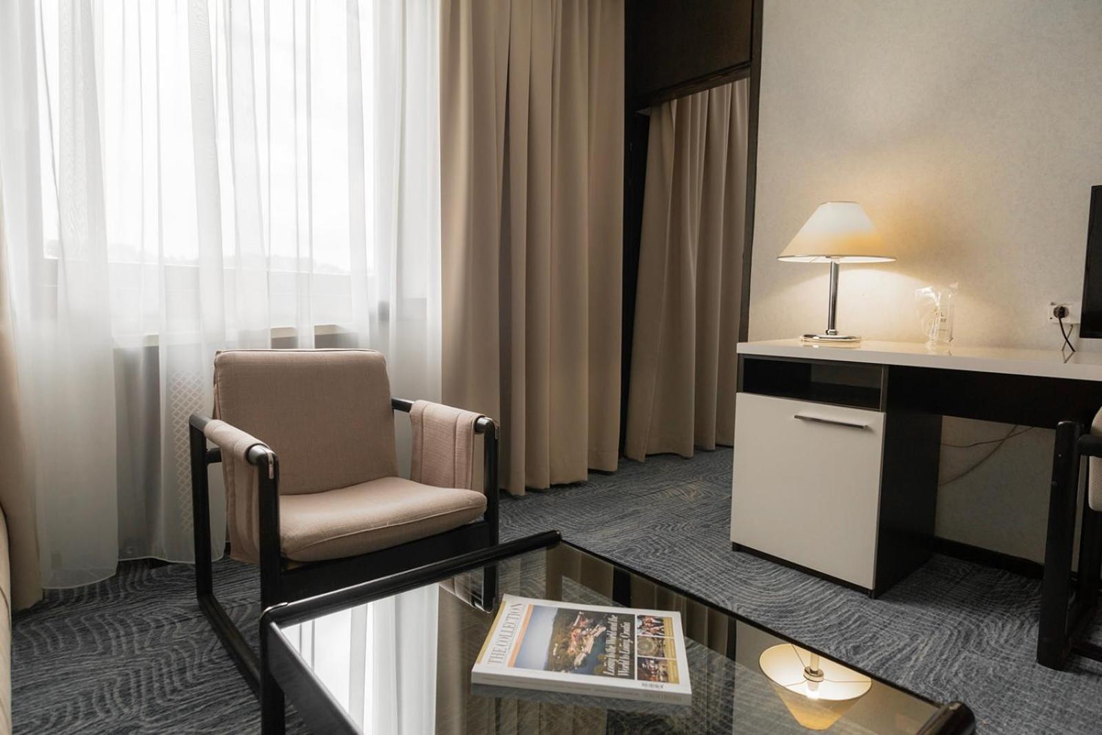 假日酒店 4* Sarajevo